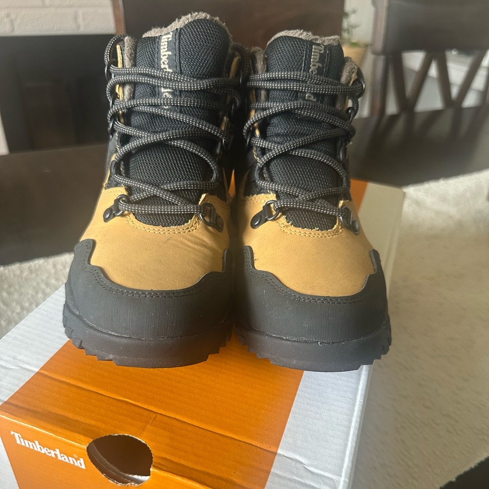 Timberland Youth Insulated Boot - Size US 2